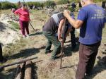 Установка нового ограждения на кладбище в п. Октябрьский(2020 год)